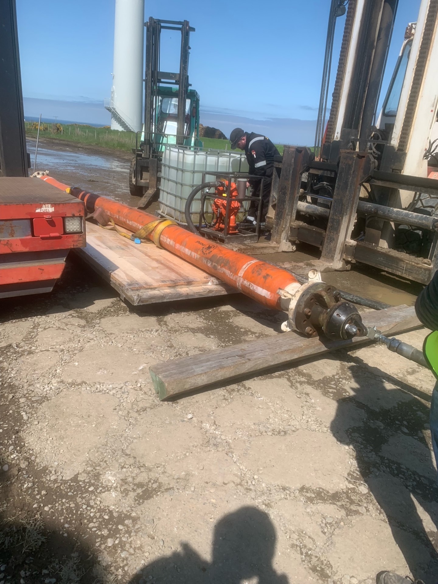 Jumper hose preparation for pressure test
